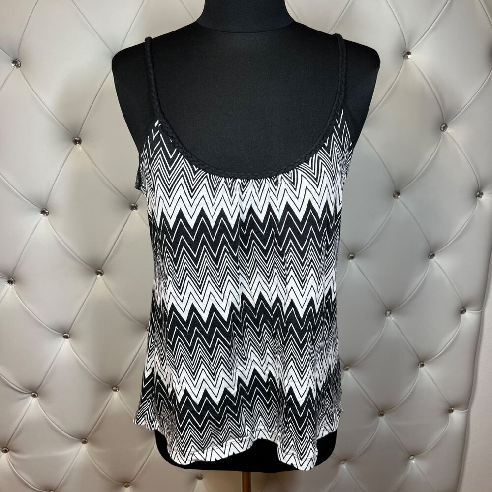 Black  And White Zigzag Women's Top